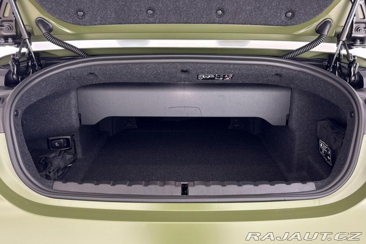 BMW M4 Competition M xDrive 2025