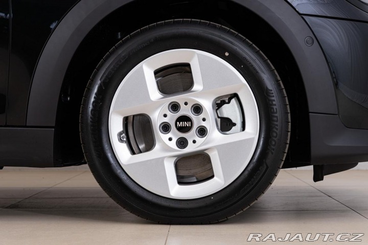 Mini Cooper C 5 doors 2025