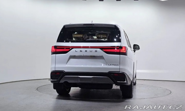 Lexus LX 700h LUXURY 2026