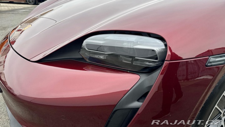 Porsche Taycan 4 Cross Turismo 2023