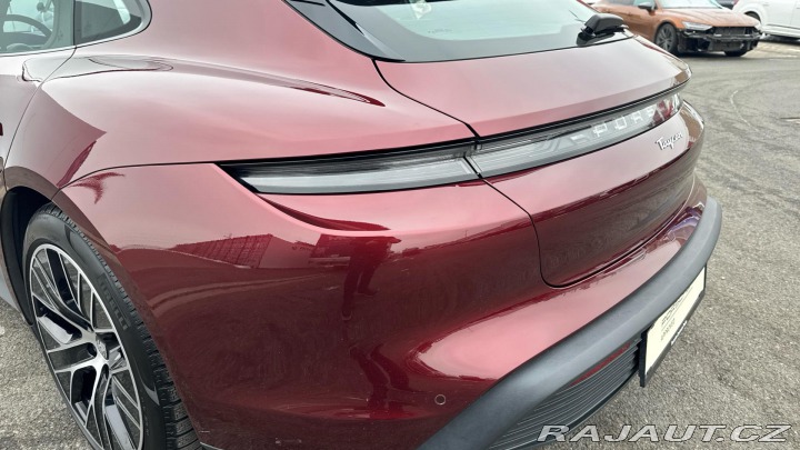 Porsche Taycan Sport Turismo 2023