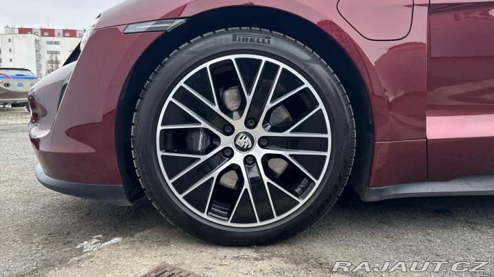 Porsche Taycan 4 Cross Turismo 2023