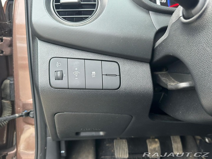 Hyundai i10 1.0i,48KW, 1.MAJITEL 2015