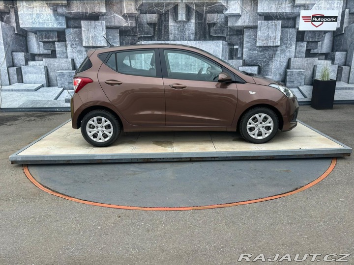 Hyundai i10 1.0i,48KW, 1.MAJITEL 2015