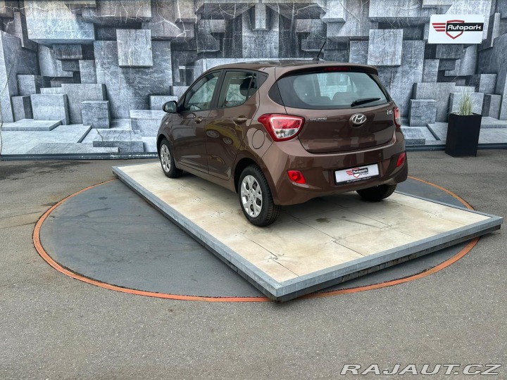 Hyundai i10 1.0i,48KW, 1.MAJITEL 2015