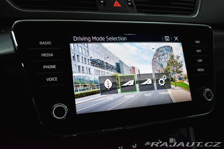 Škoda Superb 2.0 TDI STYLE+*4x4*DPH*ČR 2022