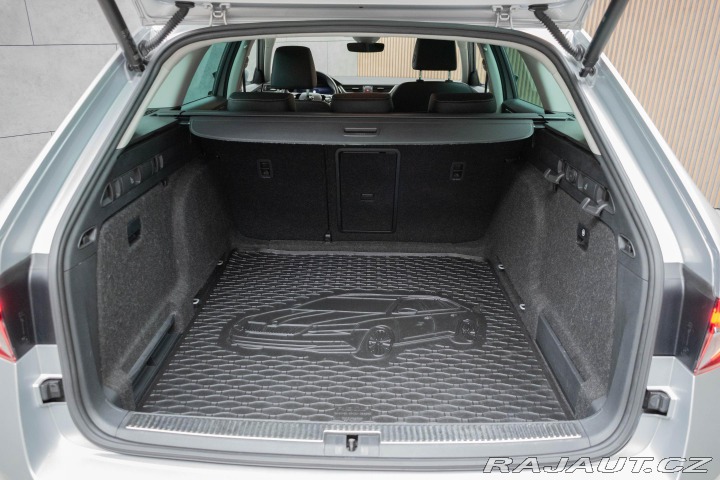 Škoda Superb 2.0 TDI STYLE+*4x4* REZER 2022