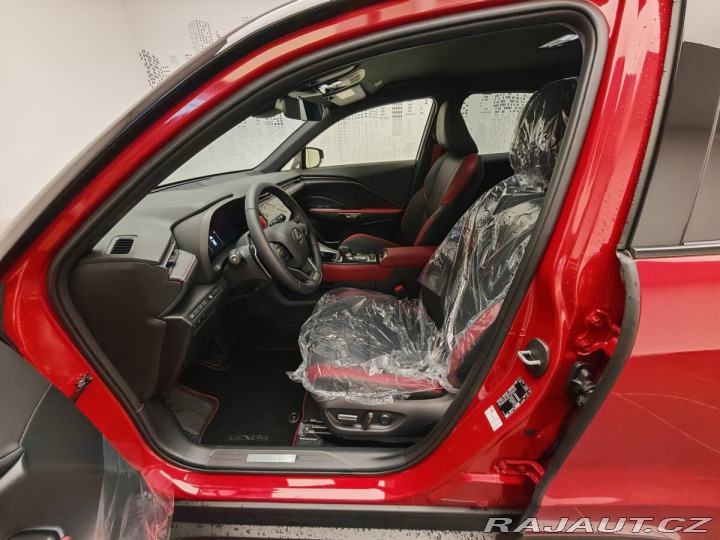 Lexus Ostatní modely LBX Vibrant Edition 2026