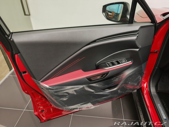 Lexus Ostatní modely LBX Vibrant Edition 2026