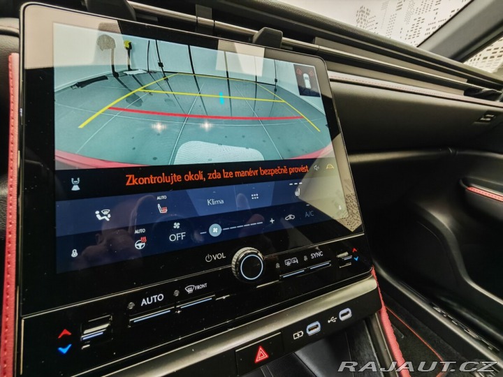 Lexus Ostatní modely LBX Vibrant Edition 2026