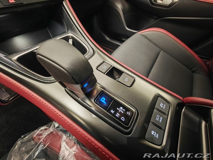 Lexus Ostatní modely LBX Vibrant Edition 2026