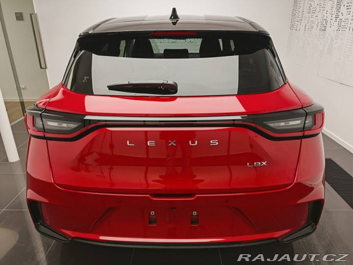 Lexus Ostatní modely LBX Vibrant Edition 2026