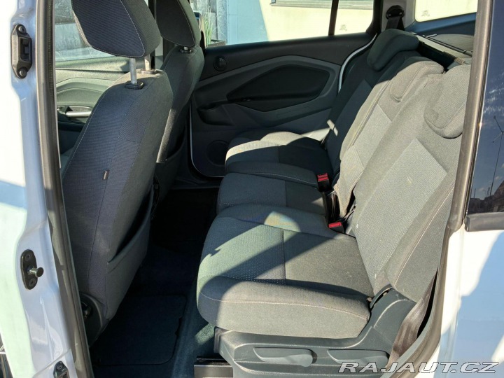Ford Grand C-MAX 1.6i, 92KW, 4x ZIMNÍ PNEU 2012