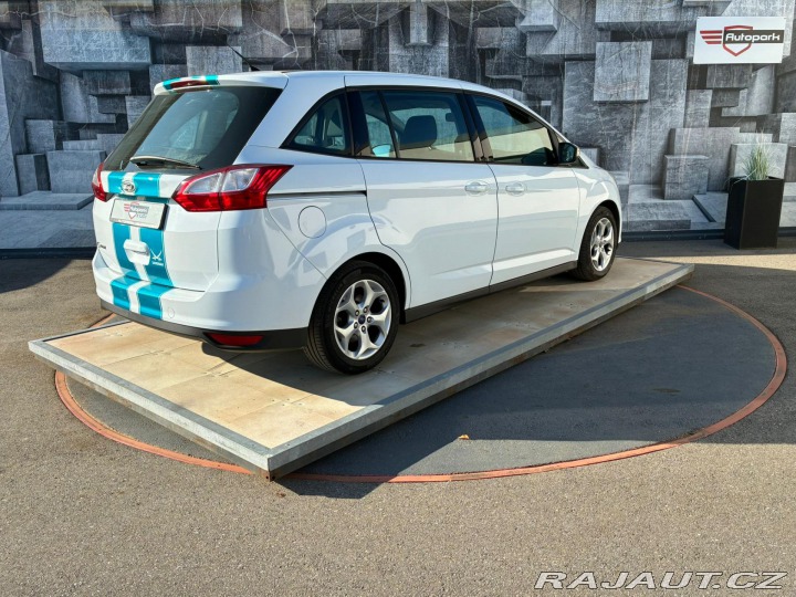 Ford Grand C-MAX 1.6i, 92KW, 4x ZIMNÍ PNEU 2012