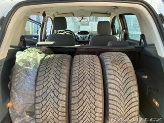 Ford Grand C-MAX 1.6i, 92KW, 4x ZIMNÍ PNEU 2012