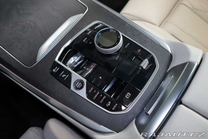 BMW X7 40D*XDRIVE*SKY-L*360*TAŽN 2023