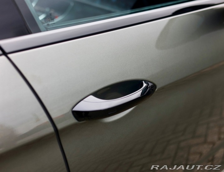 Porsche Ostatní modely Panamera Sport Turismo 2-9 V6 4 E-Hybrid 340KW 2023