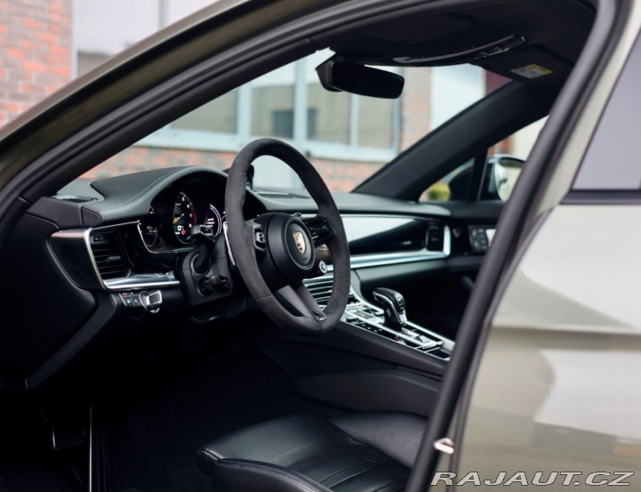 Porsche Ostatní modely Panamera Sport Turismo 2-9 V6 4 E-Hybrid 340KW 2023