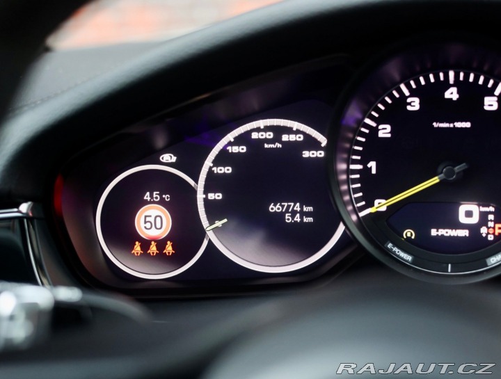 Porsche Ostatní modely Panamera Sport Turismo 2-9 V6 4 E-Hybrid 340KW 2023