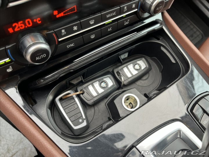 BMW 5 3,0 D 190kW GT GRAN TURIS 2015