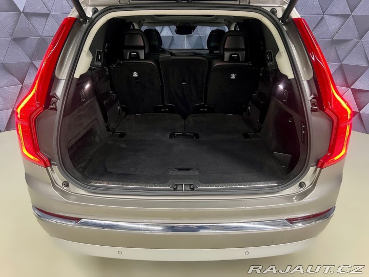 Volvo XC90 B5 AWD INSCRIPTION, PANOR 2021