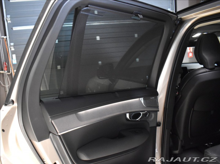 Volvo XC90 2,0 T8  Ultra Dark 1800