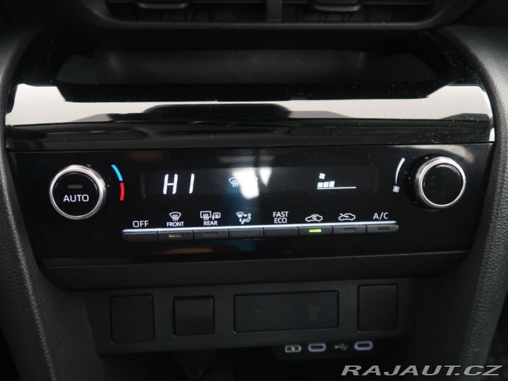 Toyota Yaris Cross 1.5Hybrid,1Maj,CZ,Comfort 2024