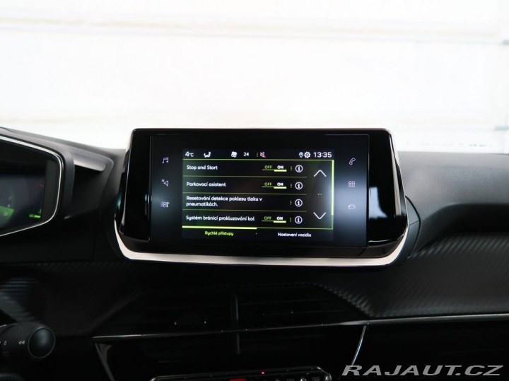 Peugeot 2008 1.2PureTech,74kW,ALLURE,M 1800