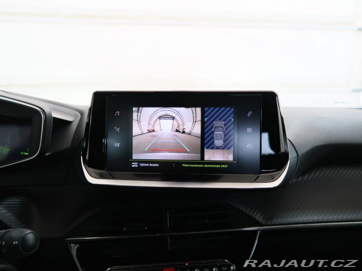 Peugeot 2008 1.2PureTech,74kW,ALLURE,M 1800