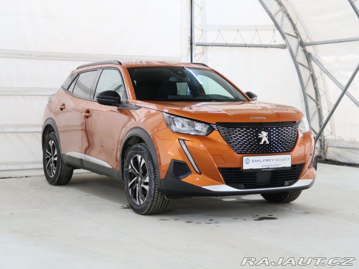 Peugeot 2008 1.2PureTech,74kW,ALLURE,M 1800