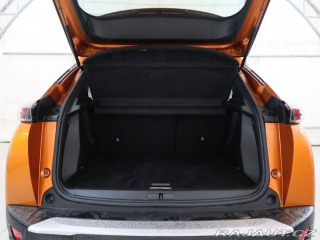 Peugeot 2008 1.2PureTech,74kW,ALLURE,M 1800