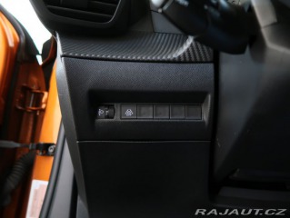 Peugeot 2008 1.2PureTech,74kW,ALLURE,M 1800