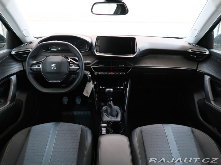 Peugeot 2008 1.2PureTech,96kW,ALLURE,M 1800