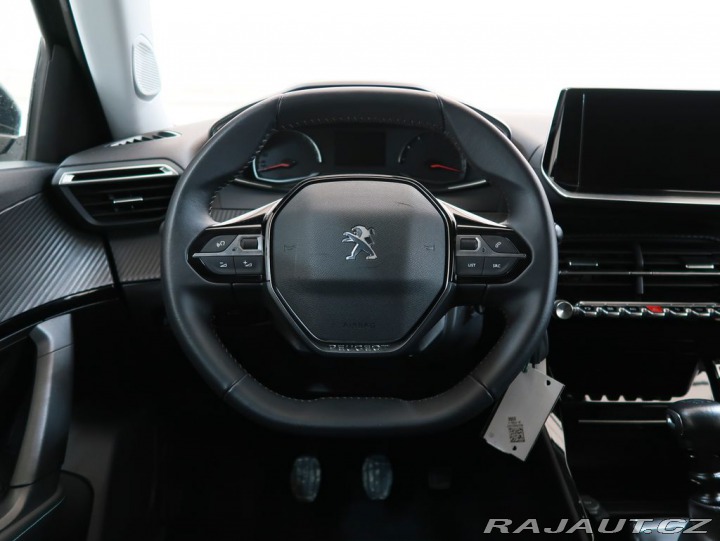 Peugeot 2008 1.2PureTech,96kW,ALLURE,M 1800