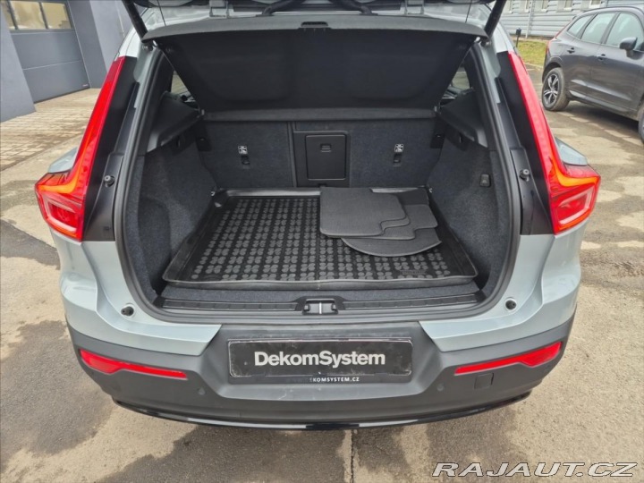 Volvo XC40 2,0 B3 Plus Dark 2023