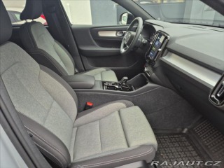 Volvo XC40 2,0 B3 Plus Dark 2023