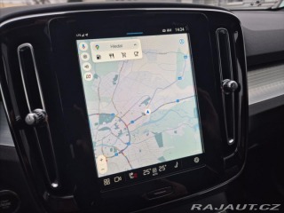 Volvo XC40 2,0 B3 Plus Dark 2023