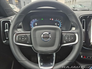 Volvo XC40 2,0 B3 Plus Dark 2023