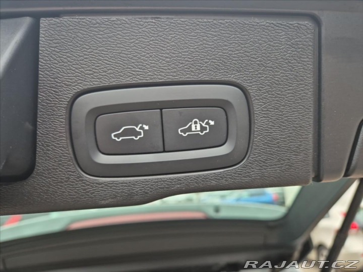 Volvo XC60 2,0 B4 AWD diesel Plus Da 2023