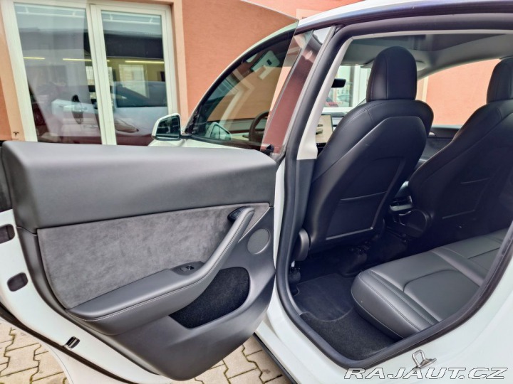 Tesla Model Y L.R. 378kW SOH 92% FSD PR 2022