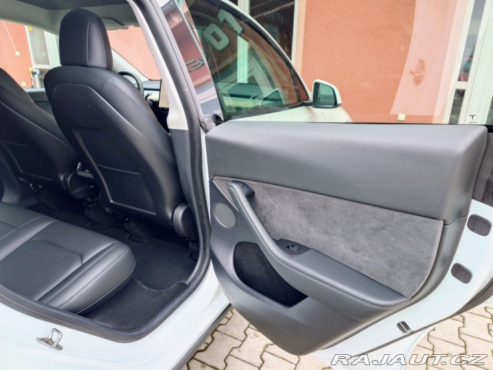 Tesla Model Y L.R. 378kW SOH 92% FSD PR 2022