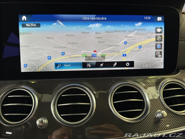 Mercedes-Benz E E 300 D 4MATIC REZERVACE 2021