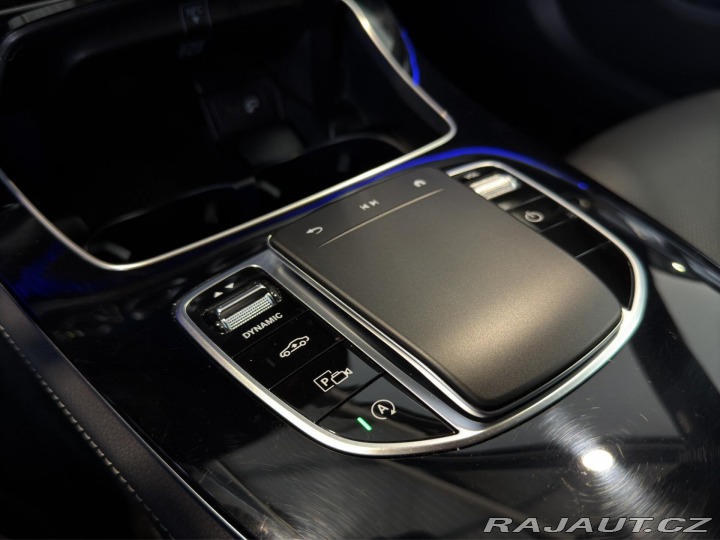 Mercedes-Benz E E 300 D 4MATIC REZERVACE 2021