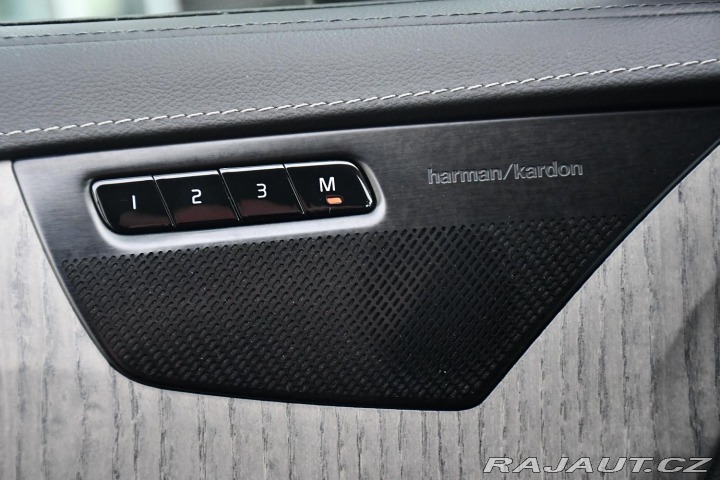 Volvo XC90 T8 REZERVACE 2022