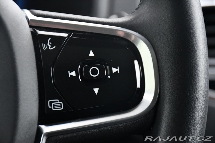 Volvo XC90 T8 REZERVACE 2022