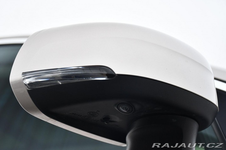 Volvo XC90 T8 REZERVACE 2022