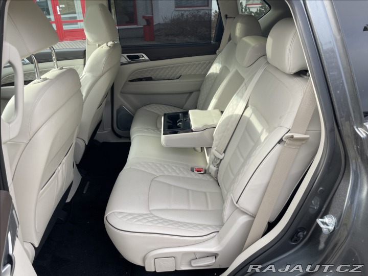 SsangYong Rexton 2,2 e-XDi 4WDAut Crystal 2022