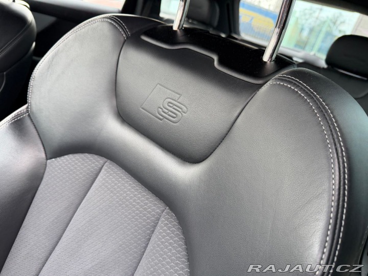 Audi Q7 S-Line  210kW Matrix 2023