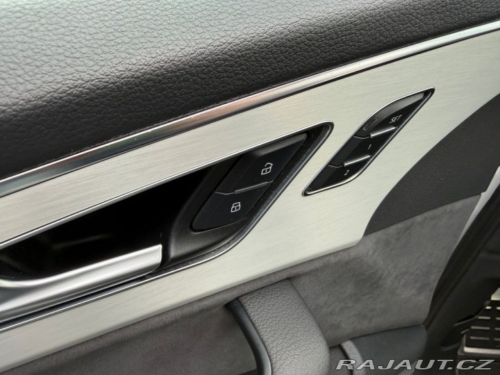 Audi Q7 S-Line  210kW Matrix 2023
