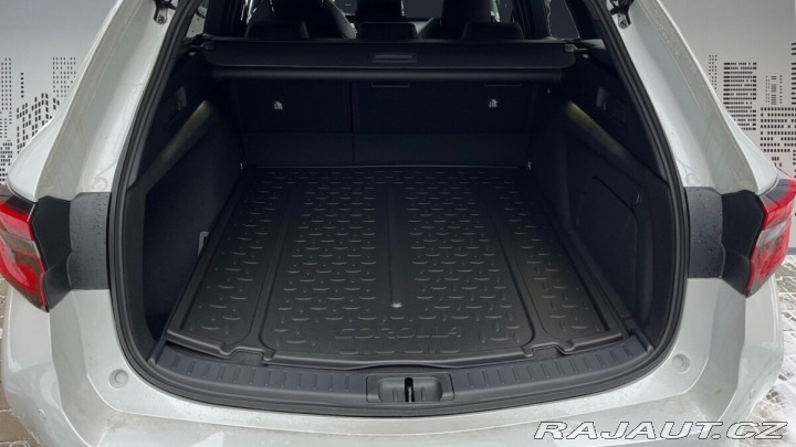 Toyota Corolla 2,0 Hybrid e-CVT GR SPORT 2025